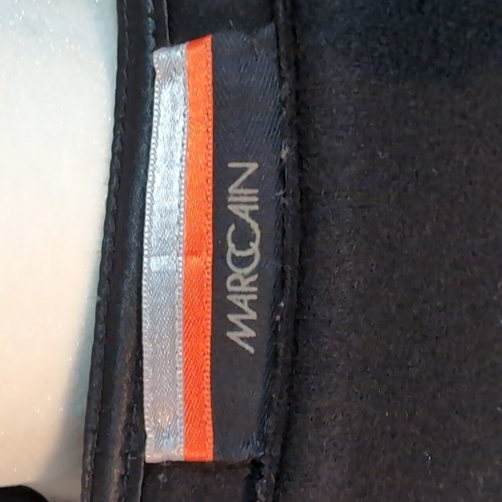 Marc Cain Black Button Down Wool Blazer with Peplum Detail,Size 5. - Picture 9 of 11